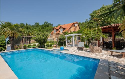 Stunning Home In Zmijavci With Outdoor Swimming Pool - Zmijavci