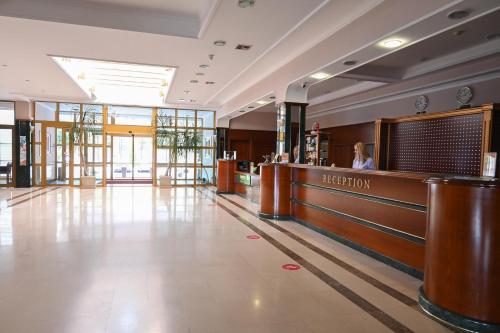 Előcsarnok, Hotel Bellevue - Metropol Lake Resort in Dolno Konjsko