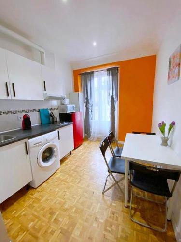 Apartamentos TravelStep La Latina 2