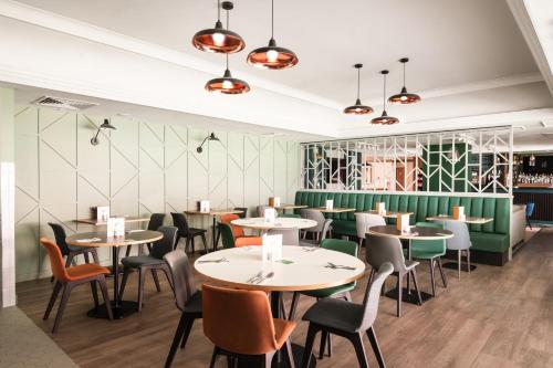 Holiday Inn Reading West an IHG Hotel - image 8