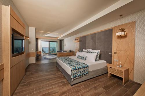 Secrets Sunny Beach Resort and Spa - Premium All Inclusive - Adults Only