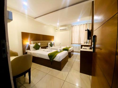 Tetrad Hotel - International Airport Road Hebbal near Esteem Mall