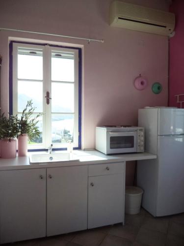 Vlichos Studio Apartment