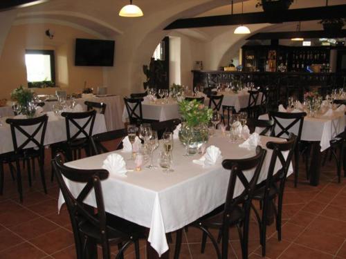 Restaurante, Bison Ranch in Kunzak