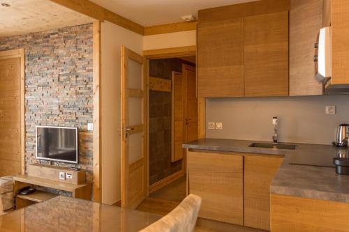 Two-Bedroom Apartment with Cabin room in Résidence Koh-I Nor by Les Etincelles