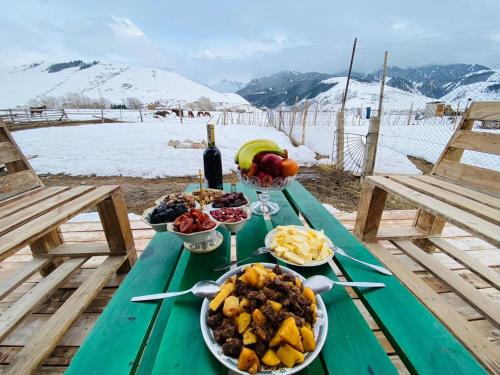 Alrededores, Altay Village Hotel in Naryn