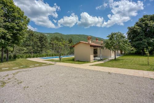 Viesnīcas āriene, Villa Alba with Private Pool in Lesišćina