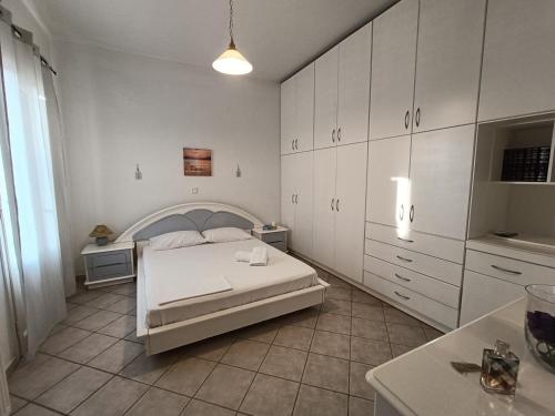 Sea view Cycladic house