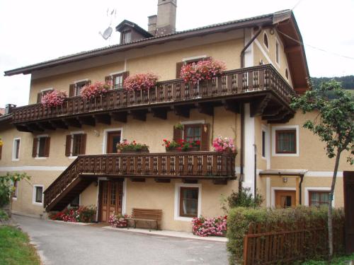  Haus Schmiedhofer in 39039 Niederdorf