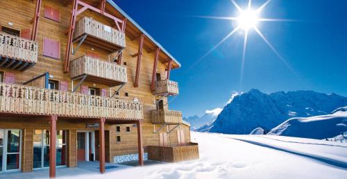 Lagrange Vacances Les Chalets de l'Adet - image 11