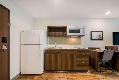 Konyha, WoodSpring Suites Inverness in Inverness (Florida)