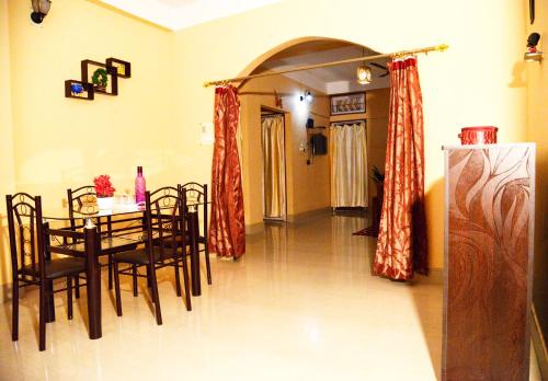 Abode- Spacious Homestay amidst Nabagraha Hills AC usage priced seperately