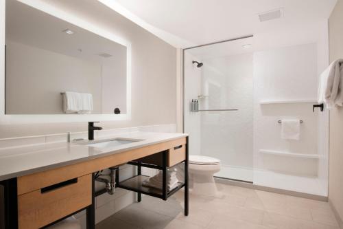 Residence Inn by Marriott St Louis Clayton - image 12