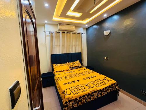 One-Bedroom Apartment image 10