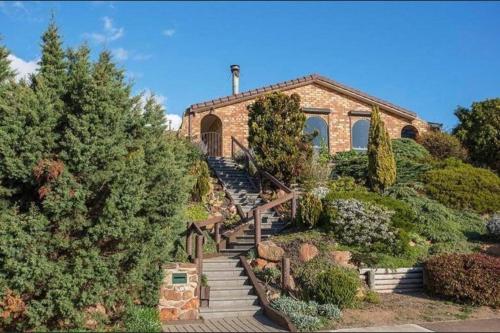 Hallett Cove Garden House with Ocean Sunset