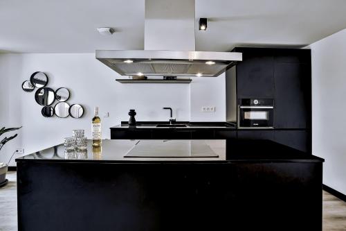 2 bedrooms, 4 beds