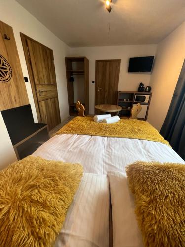 Ostoya Twoya Ostoya Twoya