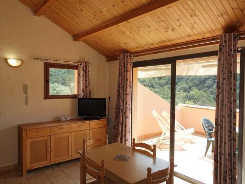 Apartment Residence Cabanaccia 3 Pieces 6 Pers-3 by Interhome in Serriera