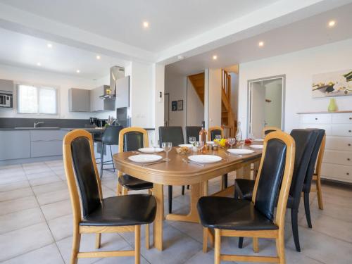 Villa Les 4 Vents by Interhome near Le Polynesia Beach