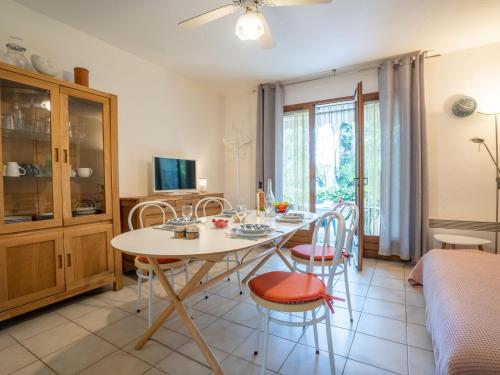 Apartment Le Mas des Calanques-1 by Interhome near L'Emeraude