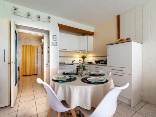 Studio Le Cormoran-2 by Interhome near La Salad Elle