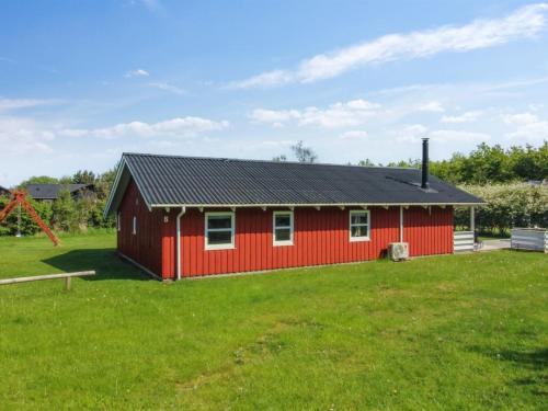 Holiday Home Menka - 1-3km from the sea in NW Jutland by Interhome