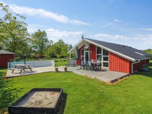 Holiday Home Menka - 1-3km from the sea in NW Jutland by Interhome