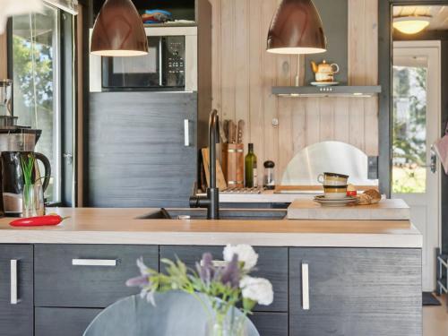 Holiday Home Litle - 600m from the sea by Interhome in Hou