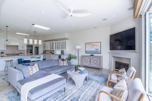 Water and sunset views in dreamy Cardiff by the sea in Encinitas, USA