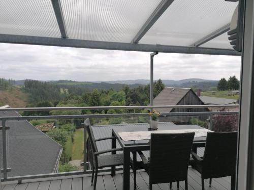 Balkons/terase, 3-Raum Ferienwohnung in Willmersdorf - Thüringer Wald (3-Raum Ferienwohnung in Willmersdorf - Thuringer Wald) in Herschdorf