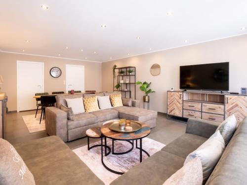 Apartment Philemon with parking by Interhome - Location saisonnière - Blankenberge