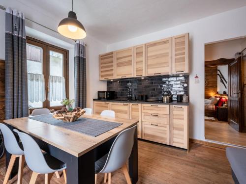  Apartment Il Fior di Neve by Interhome in Prali