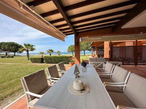 Relax in this Sithonia Property with great ocean views, Metókhion Konstamonítou