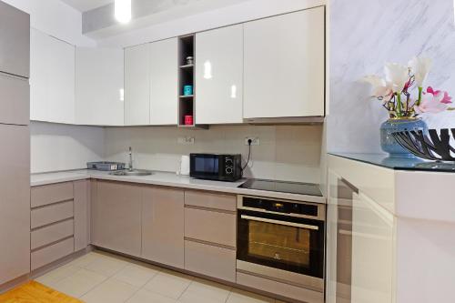 Apartment Paradise Central - image 12