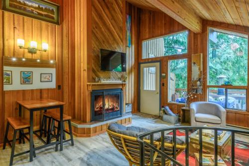 Escape To Ptarmigan Village 82 - Apartment - Whitefish Mountain Resort