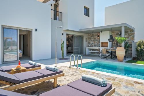 Modern Family Villa Leba with Private Pool & BBQ