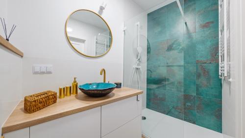 One-Bedroom Apartment - 4/25