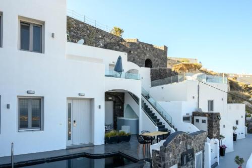 A szálláshely kívülről, Deep Earth Villas in Exo Gonia