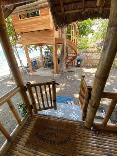 Beach Front Cabin with Treehouse in Cauayan  (Negros Occidental)
