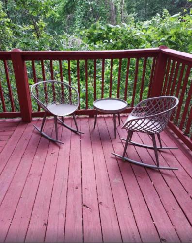 **Special Rate** Peaceful Cabin with Gameroom near Downtown Gatlinburg in Gatlinburg, USA