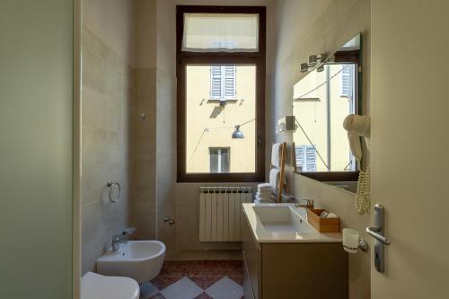 Ca' Tazzoli, MantegnaHotels - 화장실