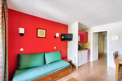 1 double bed, 2 sofa beds