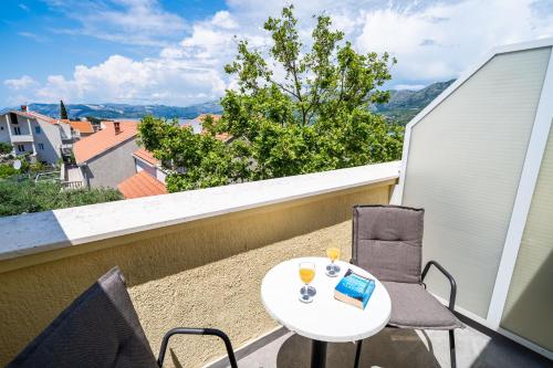 Bacan Serviced Apartments - image 14