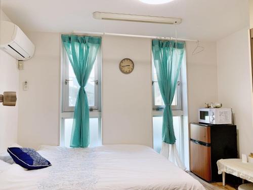 Shinjuku 新宿徒步圈!西新宿!都厅!新宿中央公园!2分钟步行到地铁!高速无限制网络!精致公寓Autolock!104