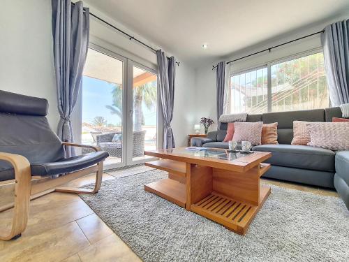 El Carmoli Villa with Private Pool - 9409 in Los Urrutias