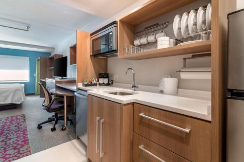 Home2 Suites by Hilton Bangor (홈2 스위트 바이 힐튼 방고르) - 주방