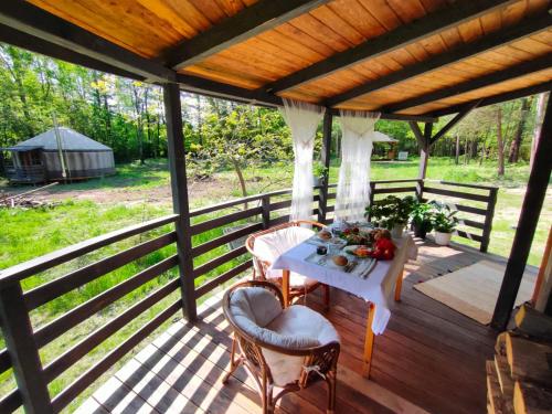 Jurty i namioty w Lesie KotfaLas Glamping Świętokrzyskie-SPA (Jurty i namioty w Lesie KotfaLas Glamping Swietokrzyskie-SPA) in Skarzysko Kamienna