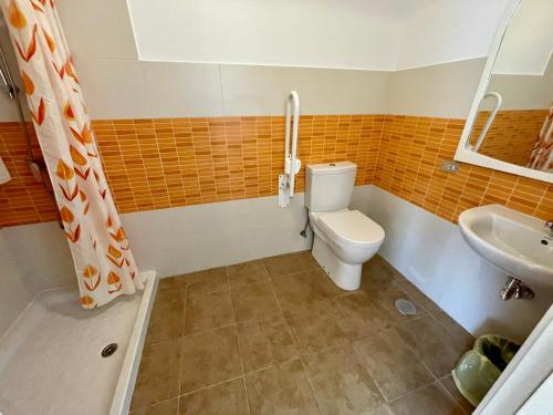 One-Bedroom Apartment (2 Adults) image 4