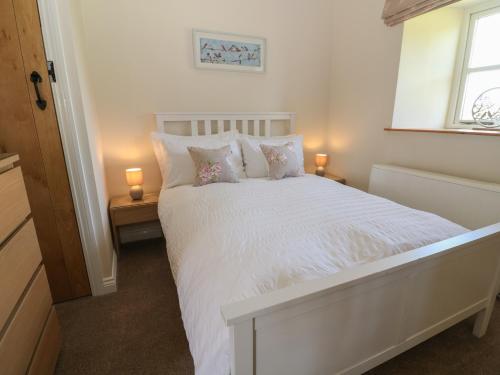 Ewecub Barn BURFORD - image 3