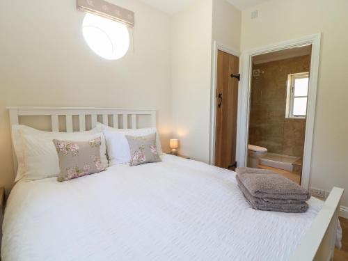 Nutchat Barn BURFORD - image 14